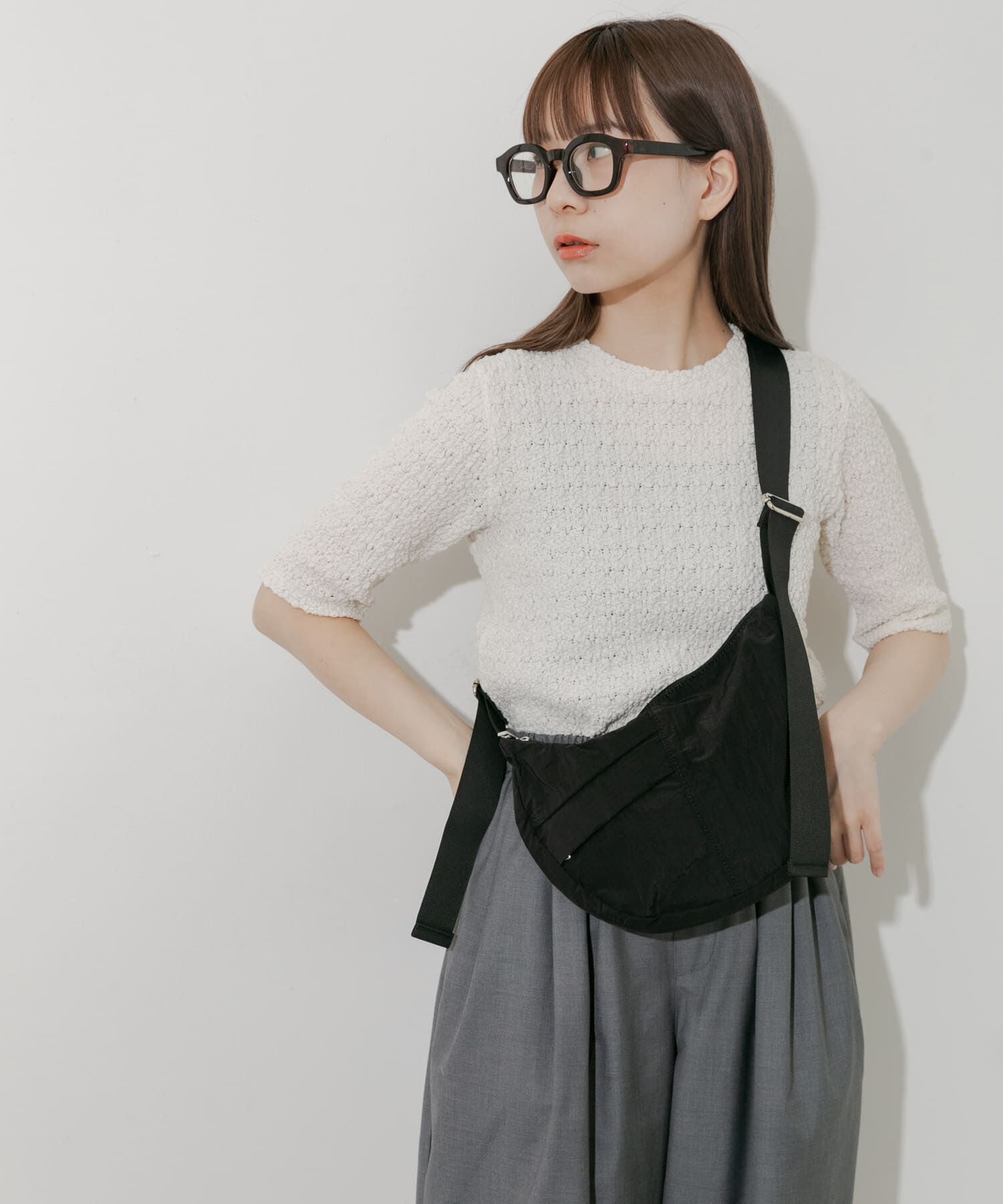 SMELLY「ハーフムーンナイロンショルダー」|ショルダー・メッセンジャー|