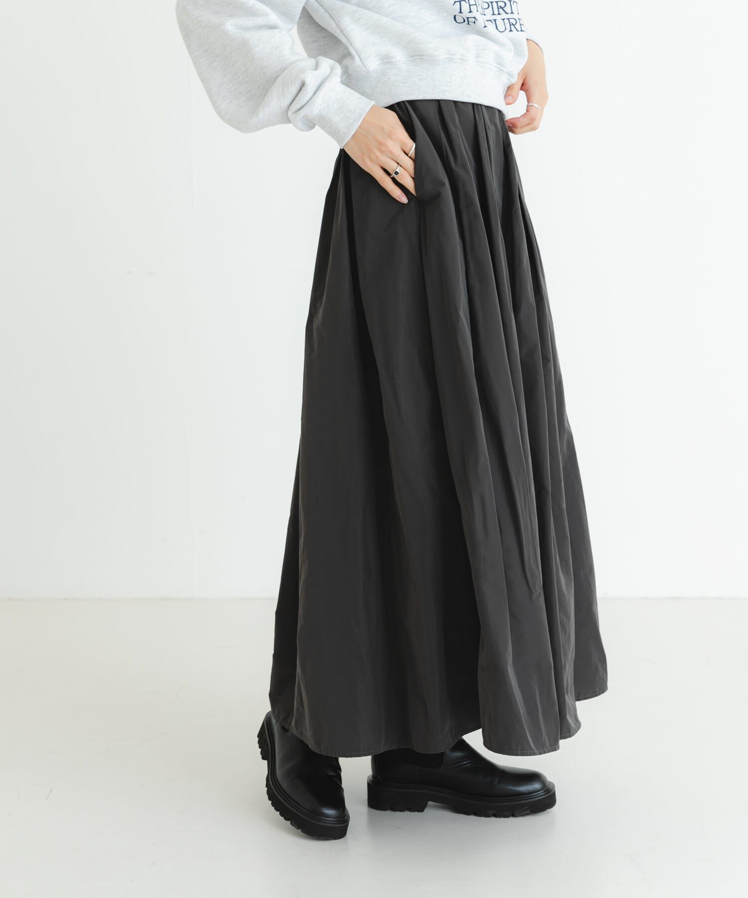 URBAN RESEARCH「メモリータフタボリュームスカート」|スカート|