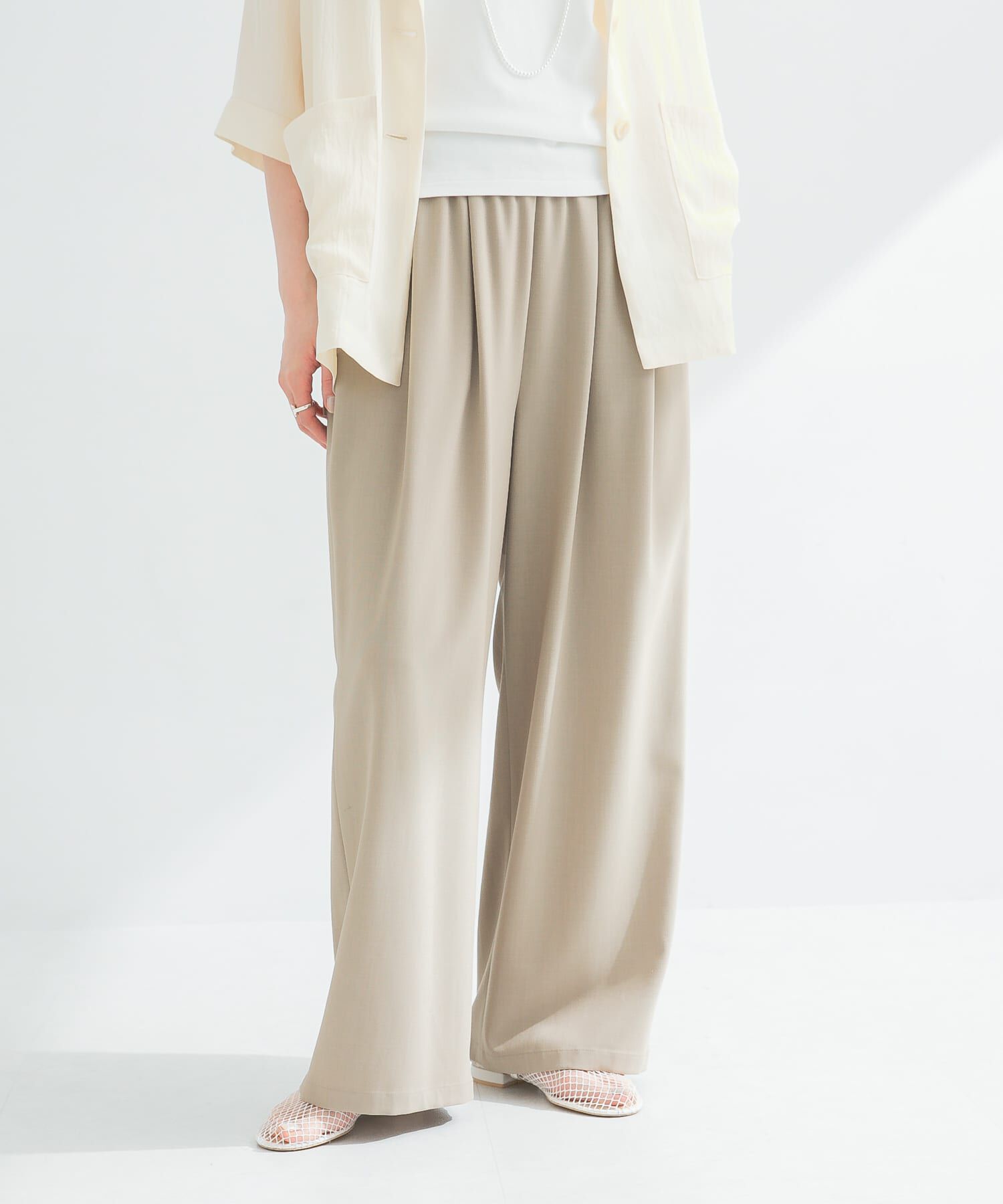 URBAN RESEARCH「『3サイズ展開』『イージーケア』タックギャザーストレートパンツ」|その他|