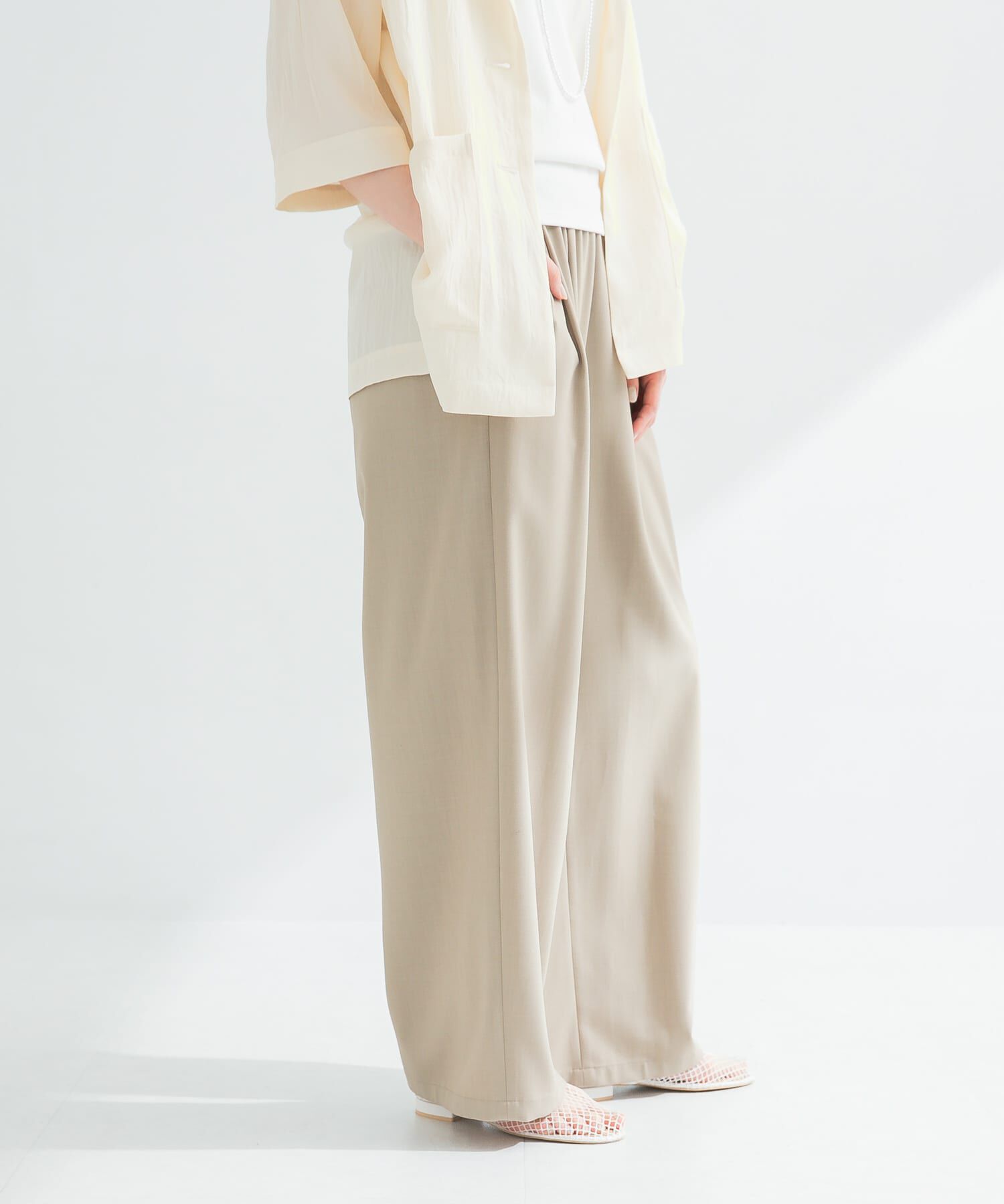 URBAN RESEARCH「『3サイズ展開』『イージーケア』タックギャザーストレートパンツ」|その他|