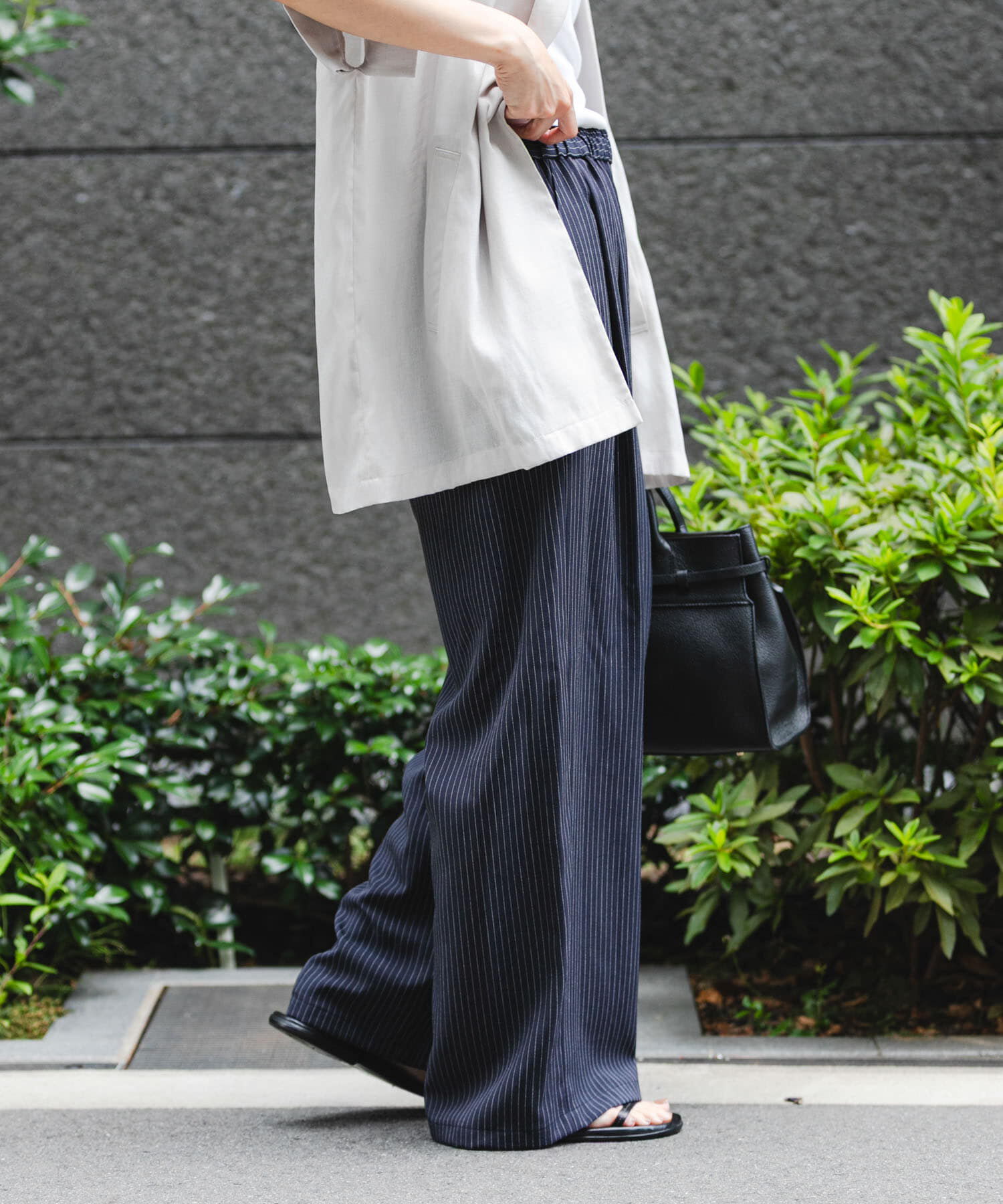 URBAN RESEARCH「『3サイズ展開』『イージーケア』タックギャザーストレートパンツ」|その他|