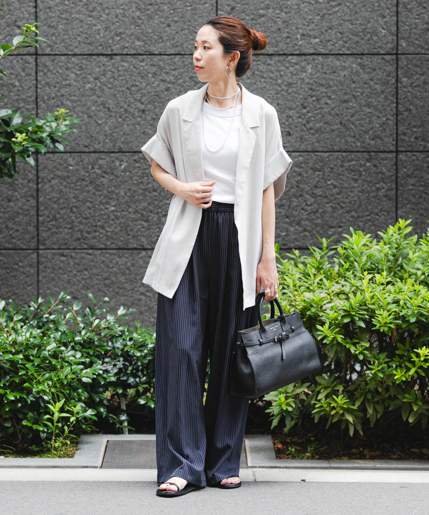 URBAN RESEARCH「『3サイズ展開』『イージーケア』タックギャザーストレートパンツ」|その他|