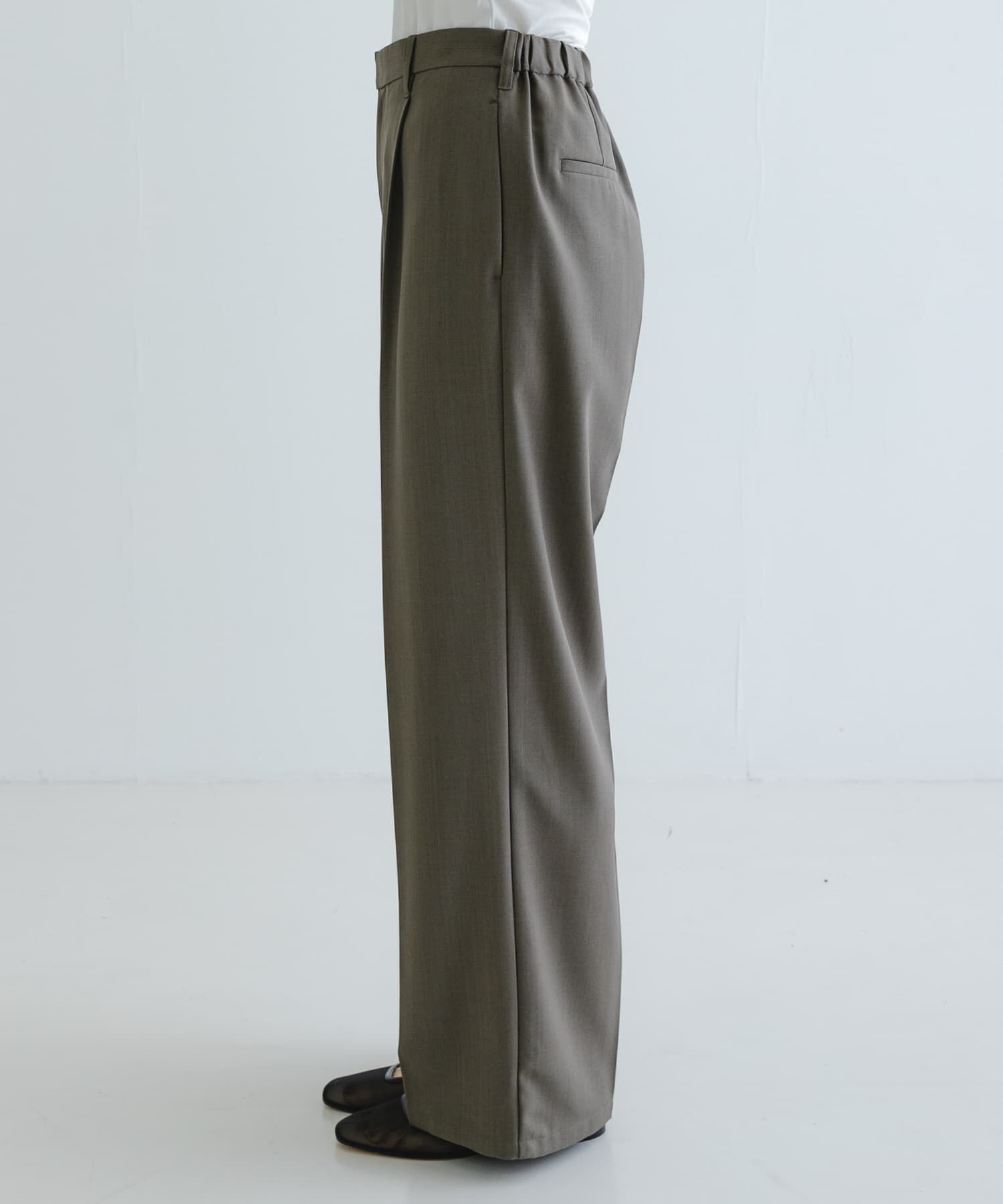 URBAN RESEARCH「『3サイズ展開』『イージーケア』ストレッチタックスラックス」|その他|