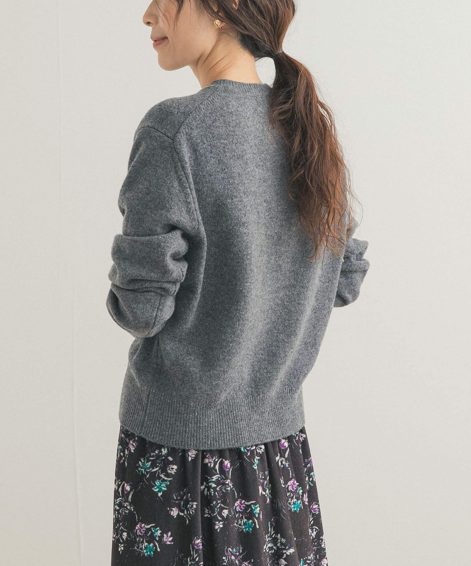 URBAN RESEARCH DOORS「ウールサテン釦コンパクトカーディガン」|カーディガン|