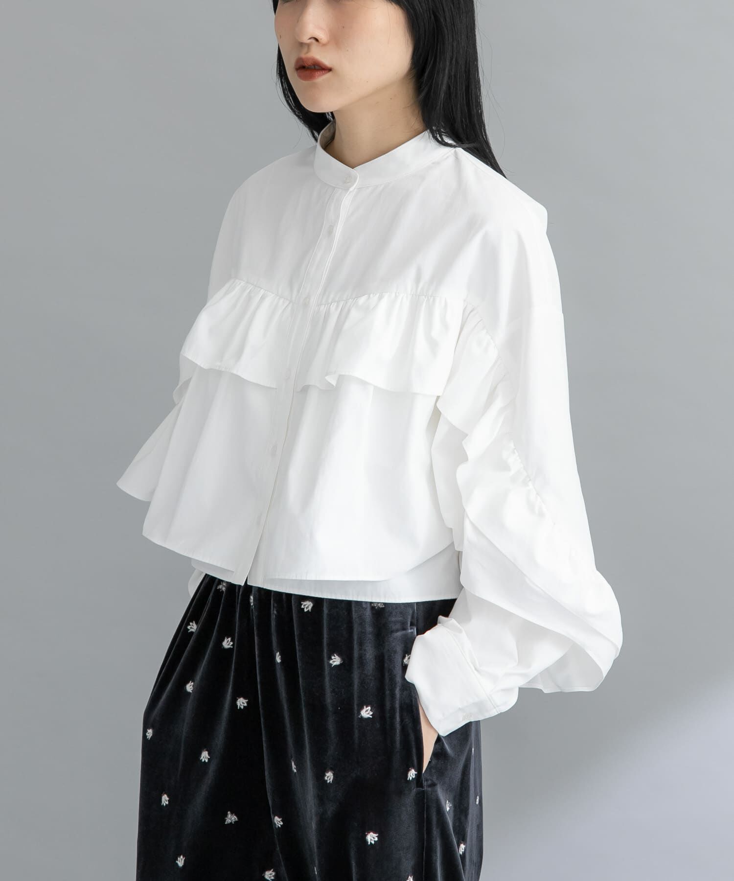  「『WEB限定』ラッフルデザインブラウス」|シャツ・ブラウス|