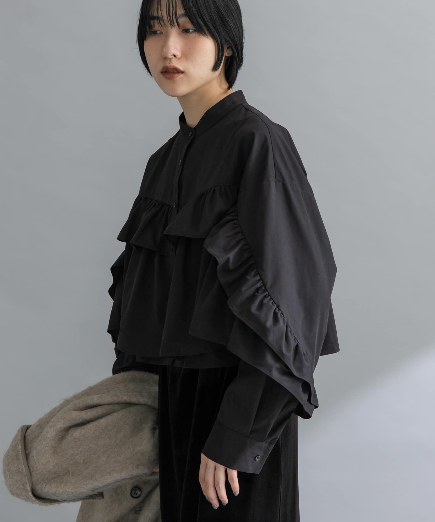  「『WEB限定』ラッフルデザインブラウス」|シャツ・ブラウス|