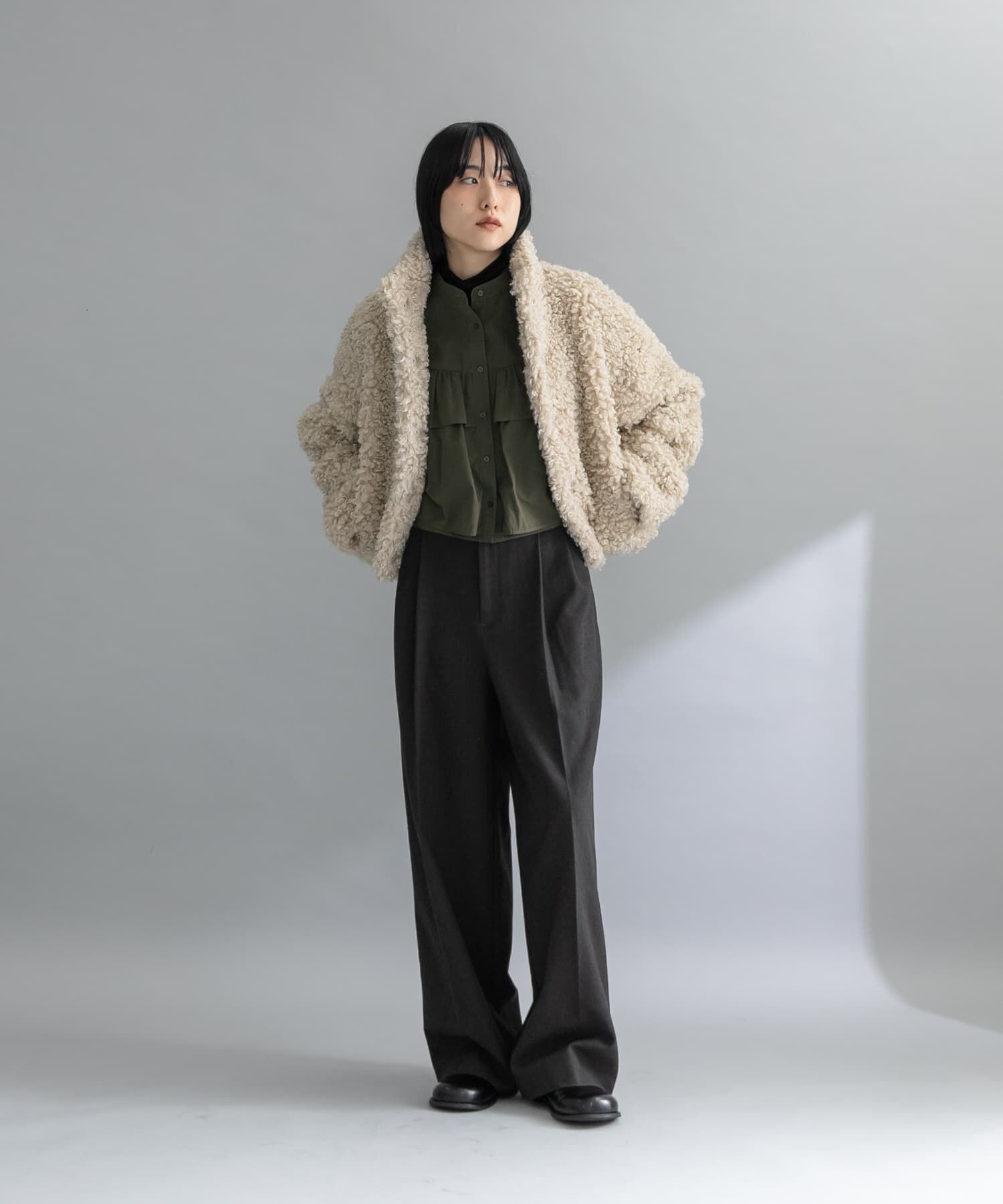  「『WEB限定』ラッフルデザインブラウス」|シャツ・ブラウス|