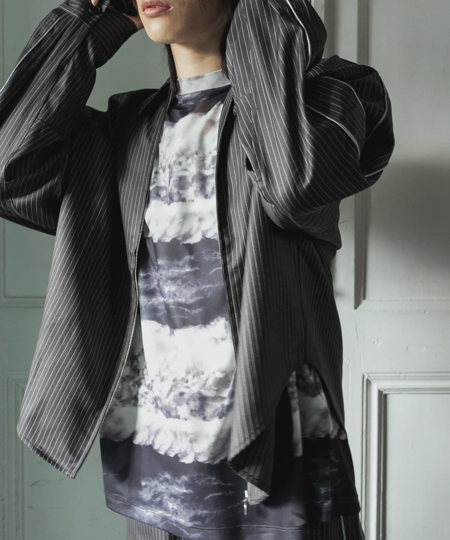 SENSE OF PLACE by URBAN RESEARCH「サイドラインピンストライプジップシャツ」|シャツ・ブラウス|チャコールグレー