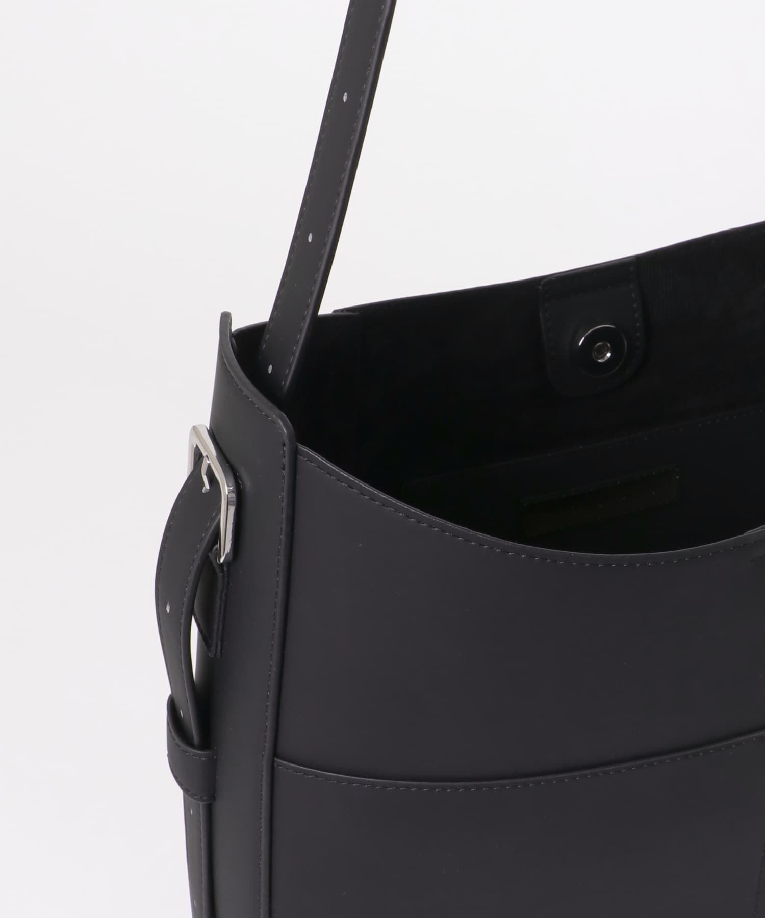 SENSE OF PLACE by URBAN RESEARCH「アウトポケットビッグショルダーバッグ」|ショルダー・メッセンジャー|