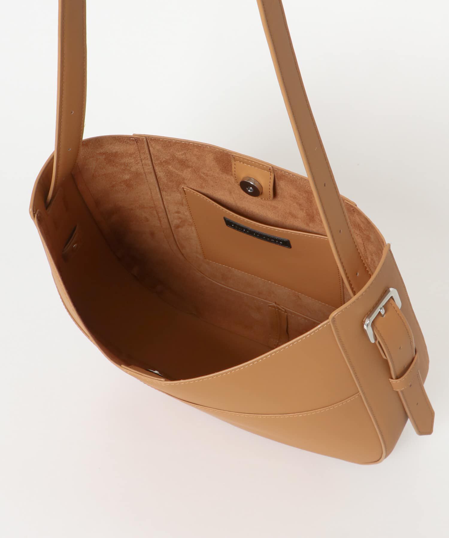 SENSE OF PLACE by URBAN RESEARCH「アウトポケットビッグショルダーバッグ」|ショルダー・メッセンジャー|