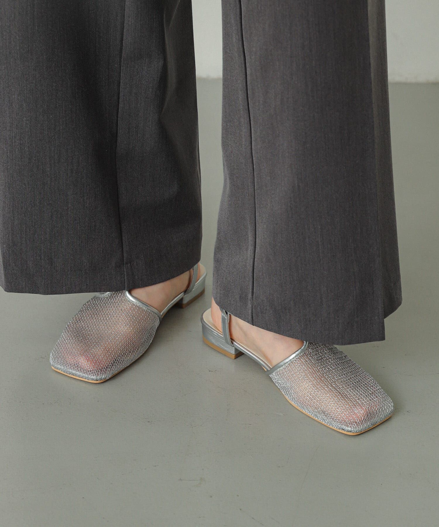 SENSE OF PLACE by URBAN RESEARCH「Tストラップメッシュサンダル」|サンダル|