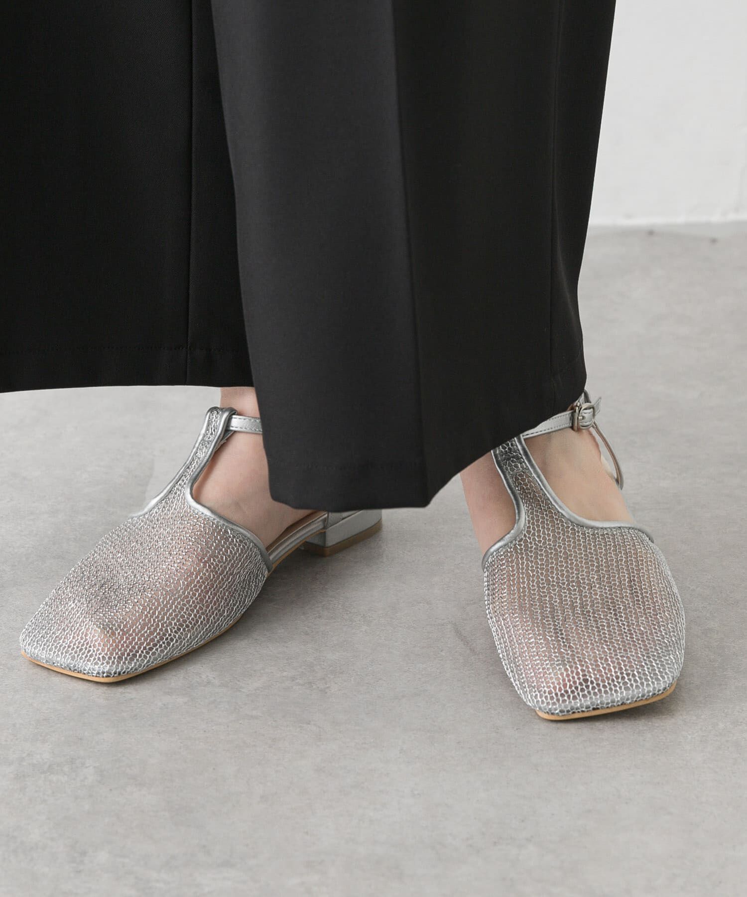 SENSE OF PLACE by URBAN RESEARCH「Tストラップメッシュサンダル」|サンダル|