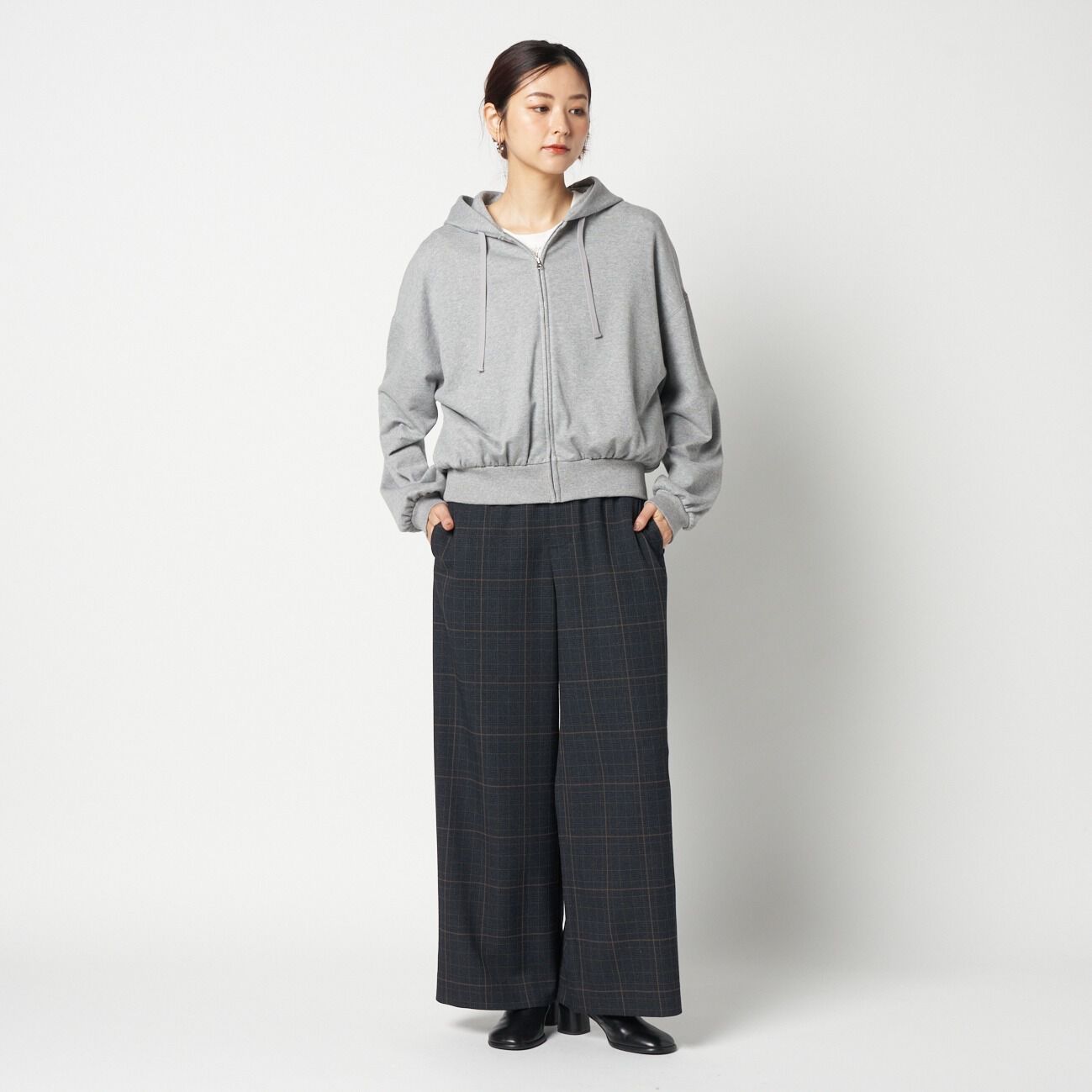 HELIOPOLE「HELIOPOLE CROPPED SWEAT ZIP HOODIE」|パーカー|