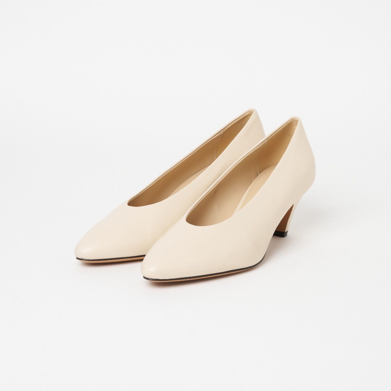 FABIO RUSCONI 「FABIO RUSCONI PLAIN PUMPS」|パンプス|アイボリー