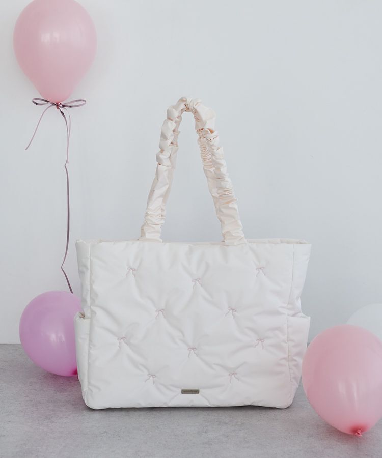 Maison de FLEUR「リボン刺繍パファートートバッグ」|トートバッグ|アイボリー