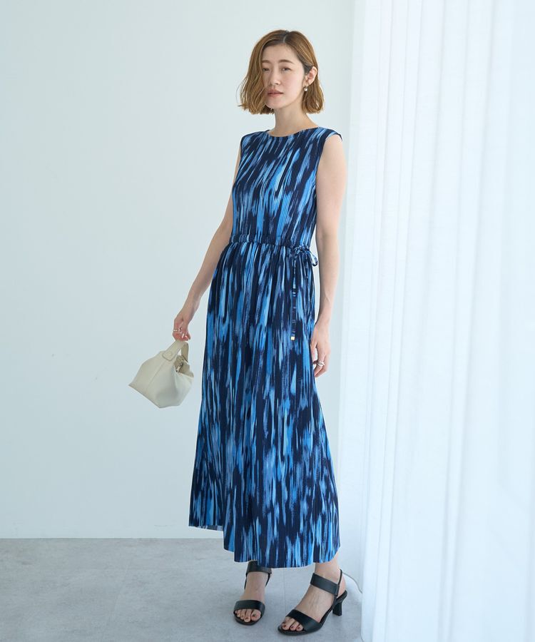 YECCA VECCA「ランダムアート柄プリーツワンピース」|ワンピース|