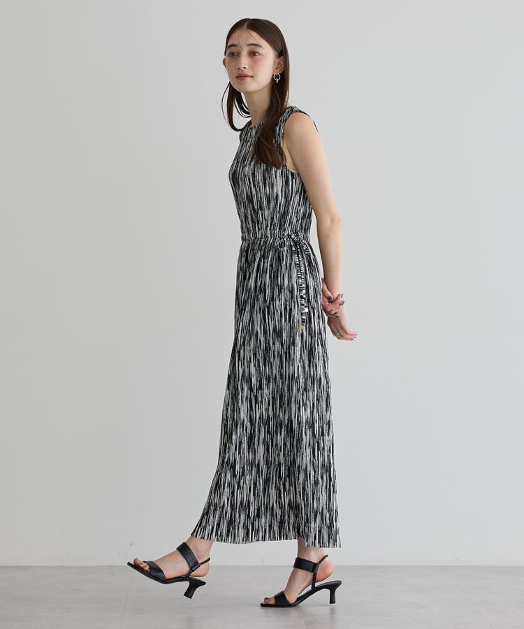 YECCA VECCA「ランダムアート柄プリーツワンピース」|ワンピース|