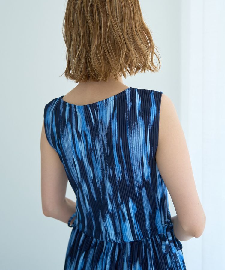 YECCA VECCA「ランダムアート柄プリーツワンピース」|ワンピース|