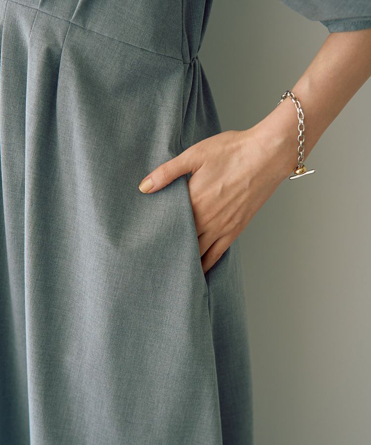 YECCA VECCA「【UVカット/接触冷感】ボリュームスリーブタックワンピース」|ワンピース|