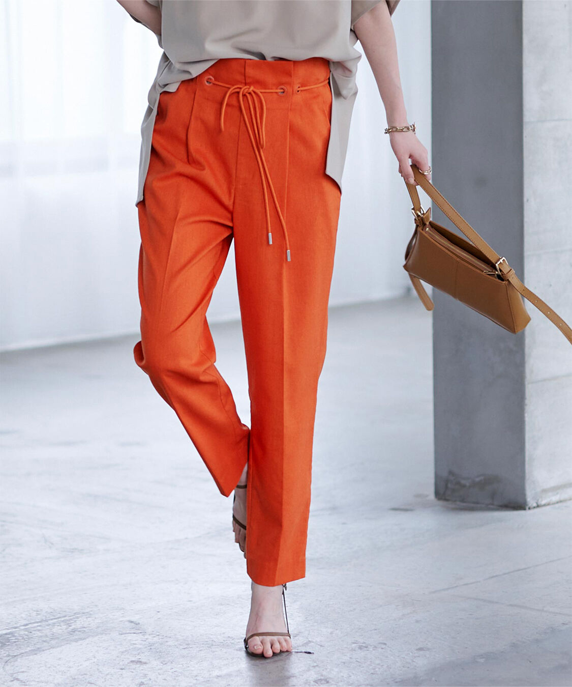 ur's「ベルト付ハイウエストタックパンツ」|その他|キャロットオレンジ