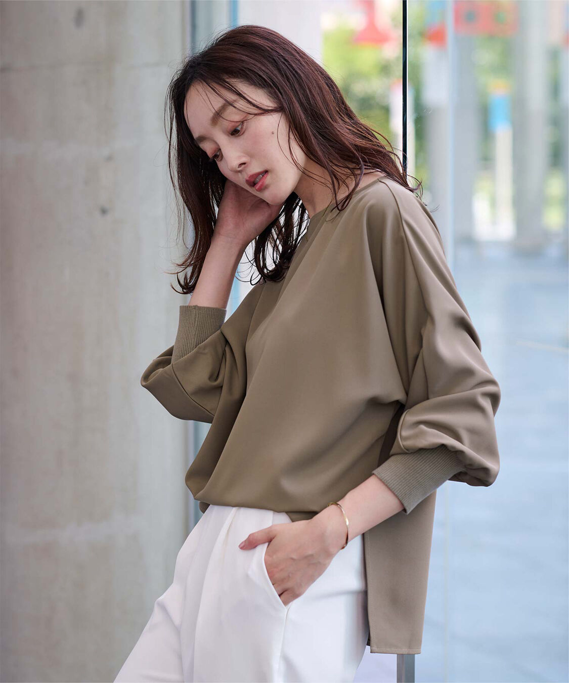 ur's「ボートネックドルマンスリーブプルオーバー」|プルオーバー|モカ