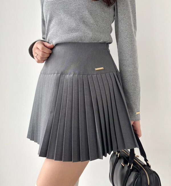  「【WEB限定リバイバル】プレート付きプリーツミニスカート」|スカート|