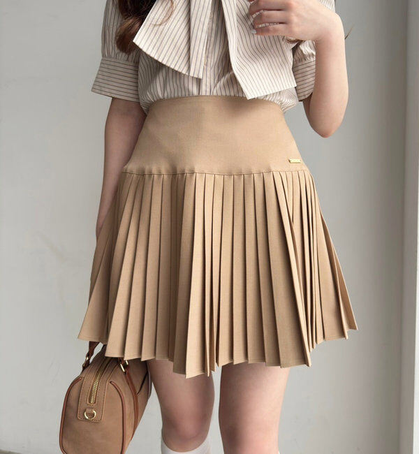  「【WEB限定リバイバル】プレート付きプリーツミニスカート」|スカート|ベージュ
