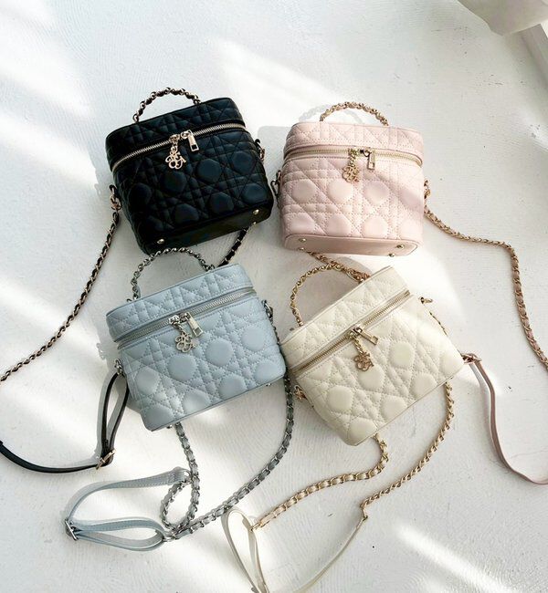  「チャーム付きキルティングバニティバッグ」|ショルダー・メッセンジャー|