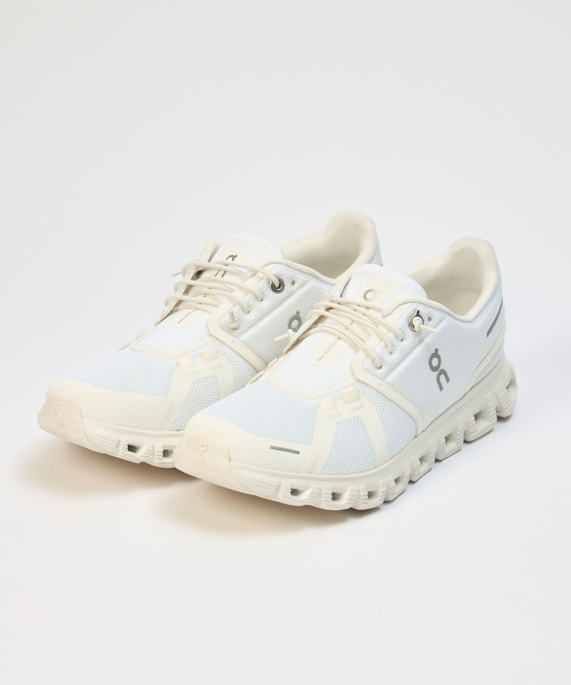 DAY by DAY it&rsquo;s international「Cloud 6 スニーカー《On》」|スニーカー|オフホワイト1