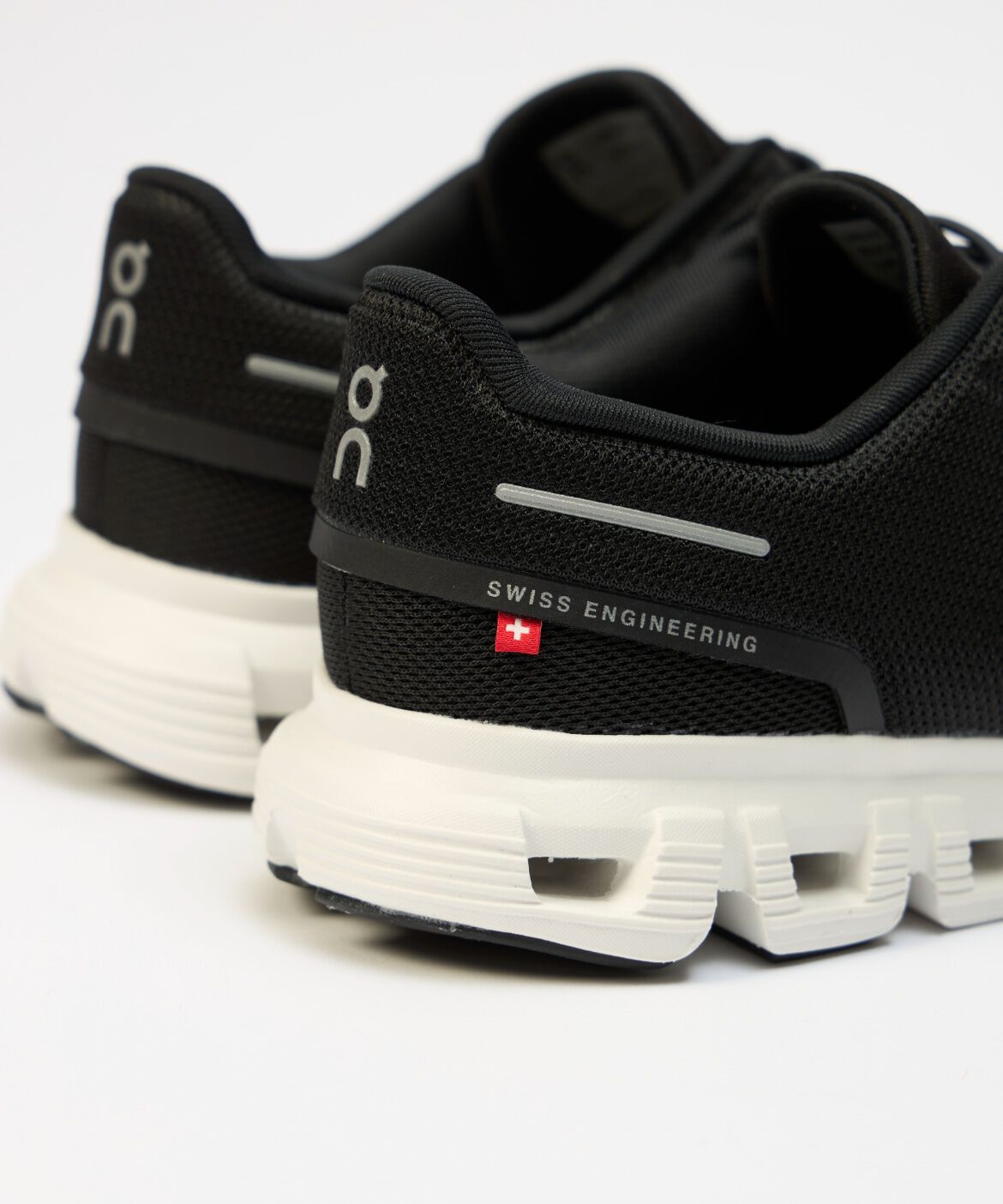 DAY by DAY it&rsquo;s international「Cloud 6 スニーカー《On》」|スニーカー|