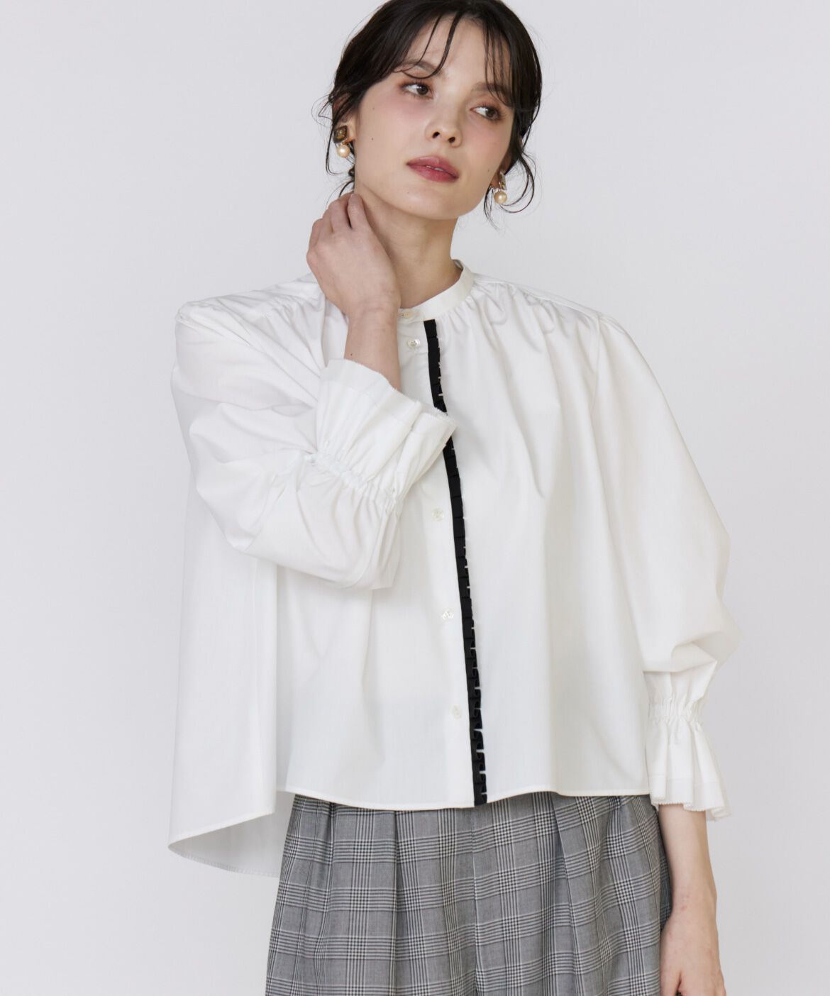 Maglie le cassetto「配色フリルショート丈ブラウス」|シャツ・ブラウス|