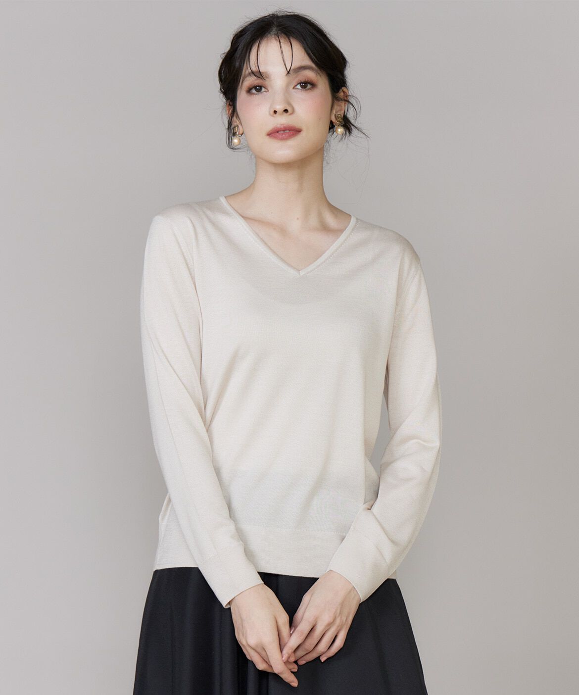 INED「《CONTESSA》シルクカシミヤVネックニット」|ニット・セーター|グレーベージ 3