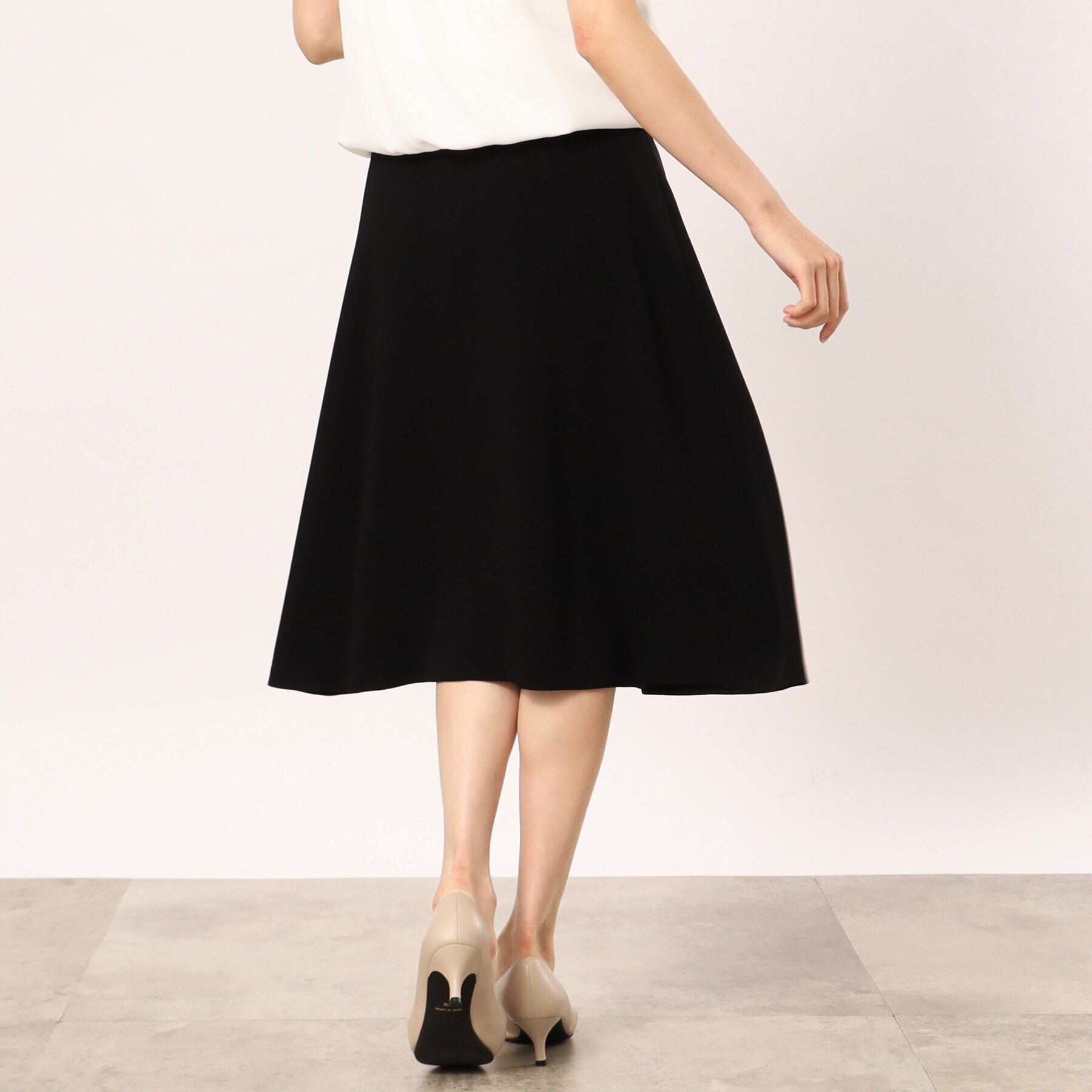 UNTITLED「トリアセエアクロススカート」|スカート|