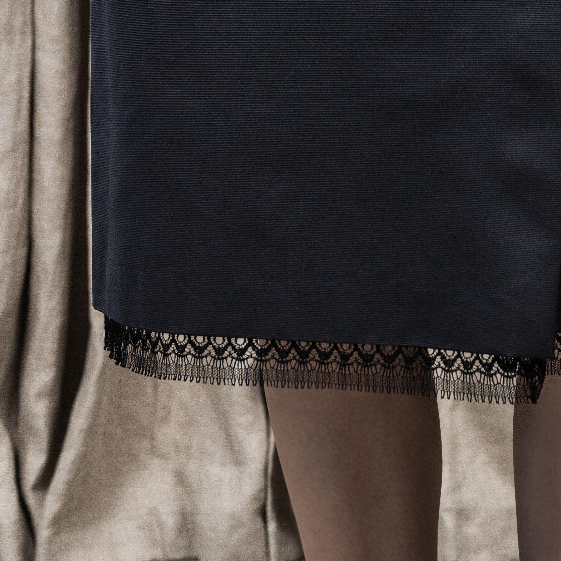 UNTITLED「ベーネグログランペンシルスカート」|スカート|