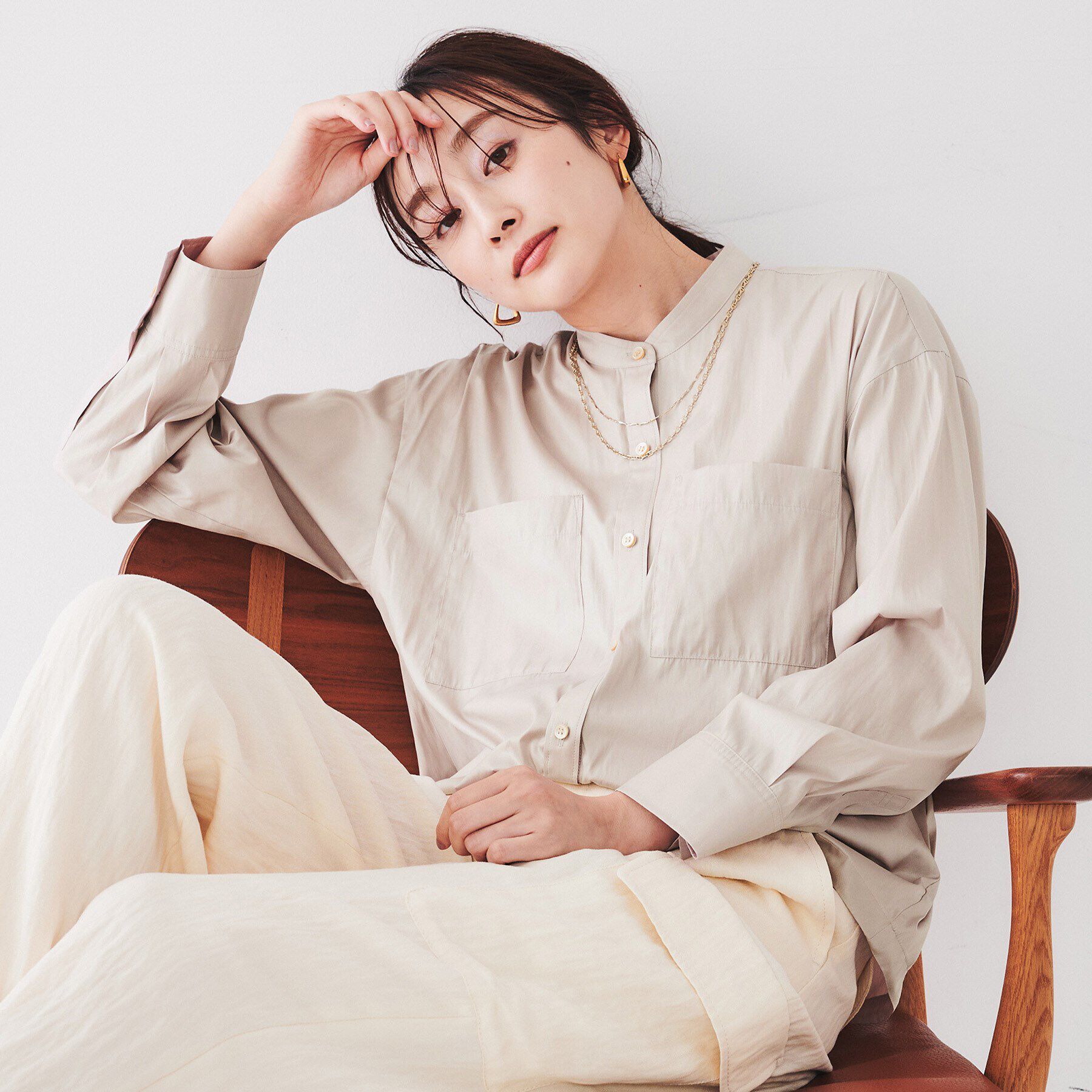 UNTITLED「【シーズンレス/薄手/羽織りにもオススメ】レザータッチ　シャツブルゾン」|シャツ・ブラウス|