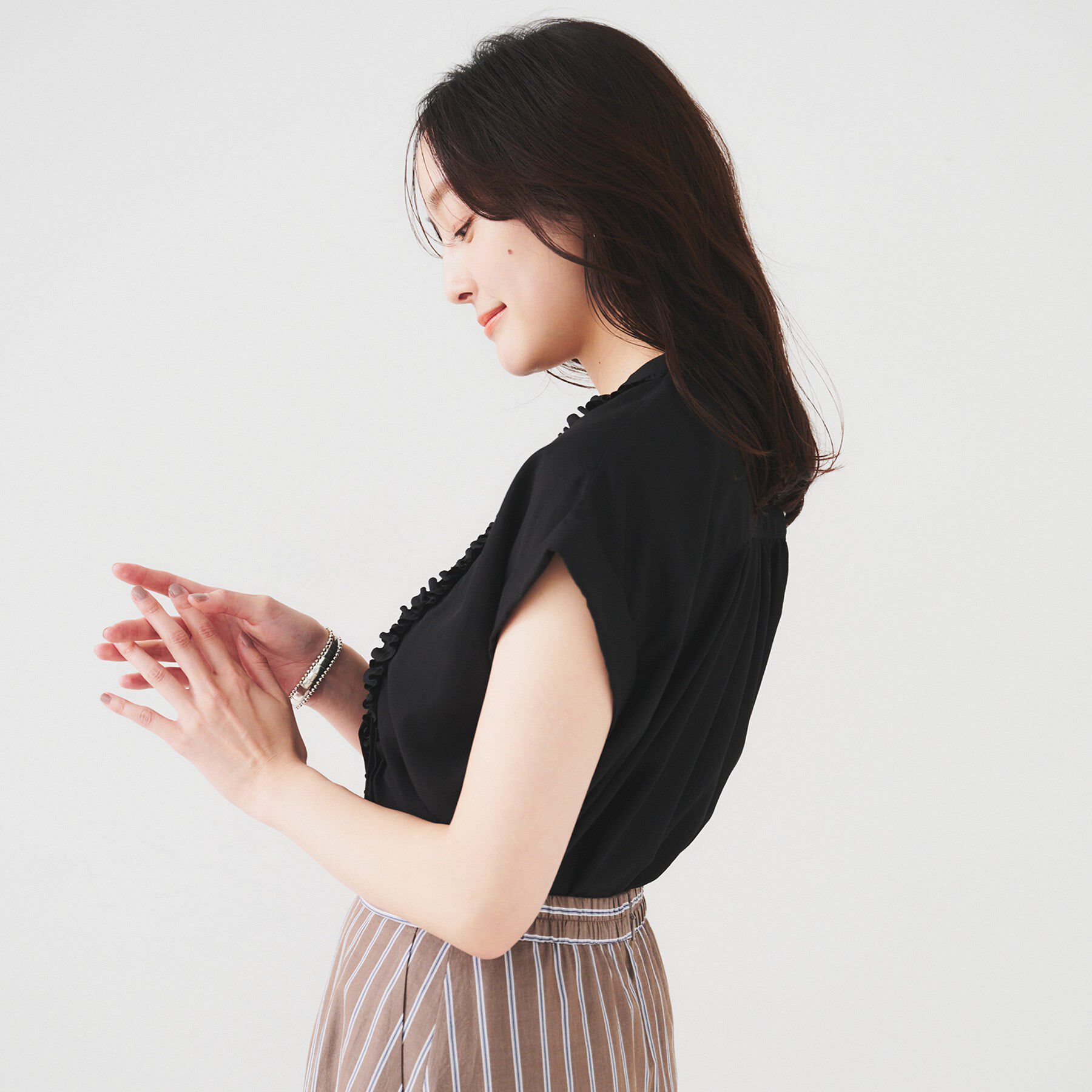 UNTITLED「【吸水速乾/UVケア】フィブリルフリルブラウス」|シャツ・ブラウス|