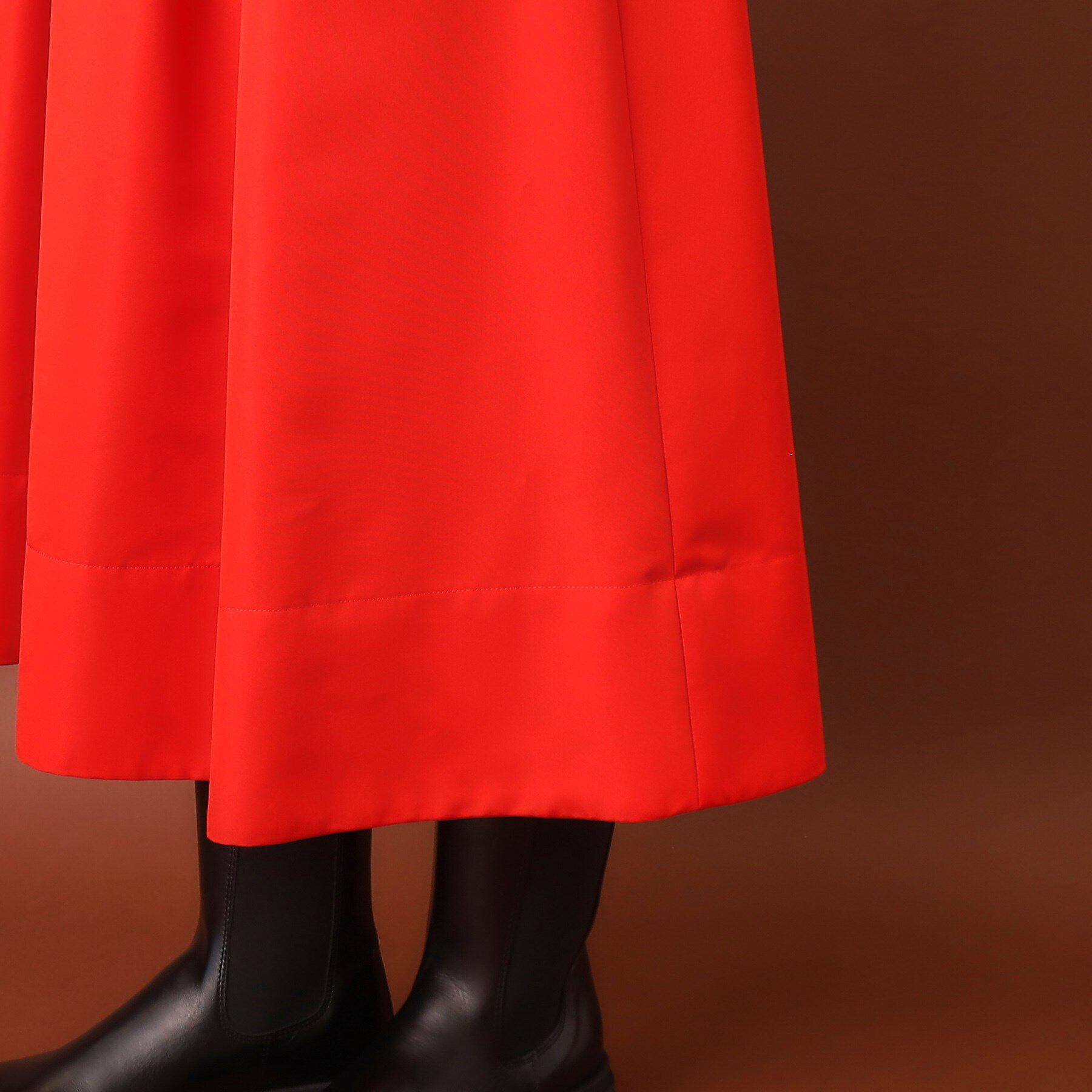 DRESSTERIOR「【大人百花冬号掲載　モデル美香さん着用】タックボリュームスカート」|スカート|