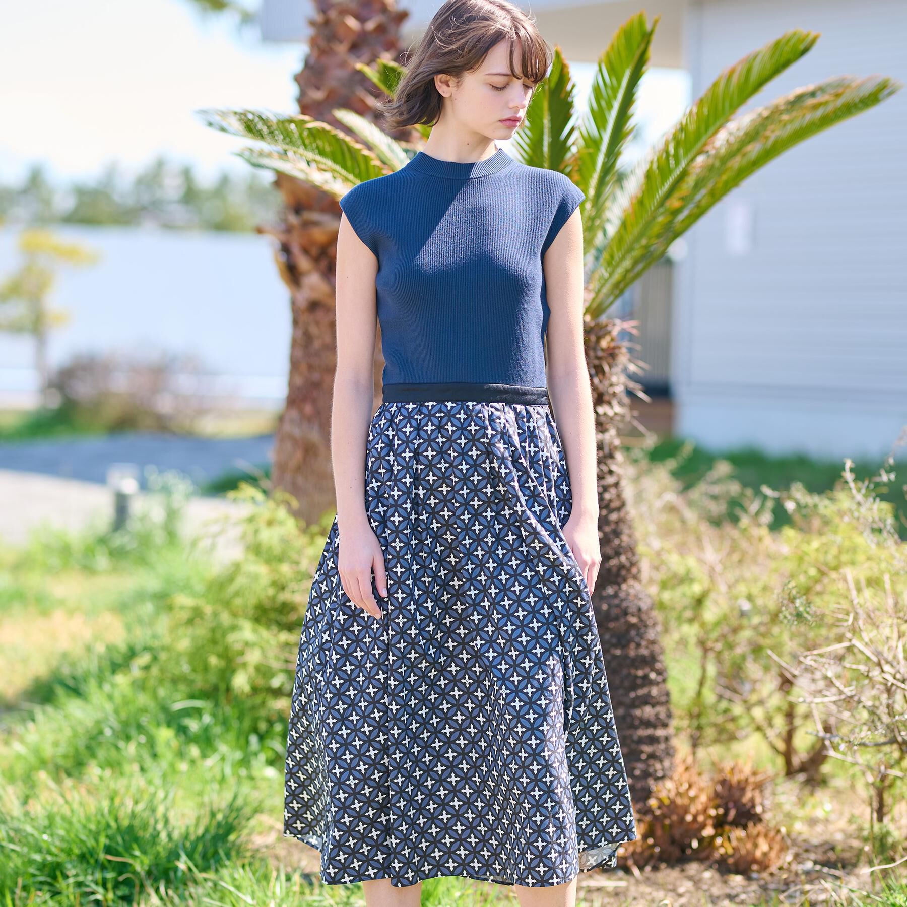 DRESSTERIOR「【洗える】オーバーラップサークルフレンチスリーブワンピ」|ワンピース|