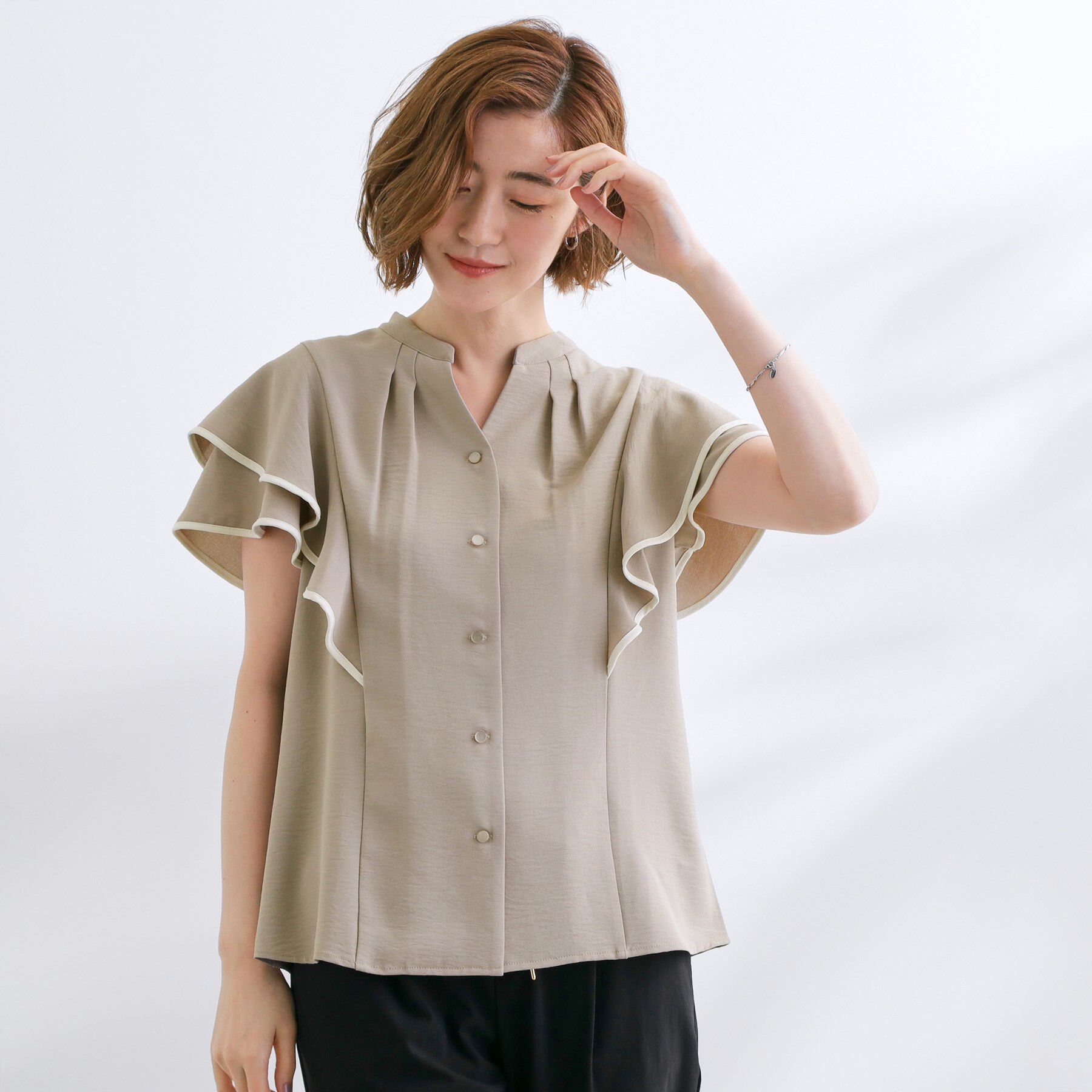 grove「【さらりと着られる】多機能フリルブラウス」|シャツ・ブラウス|