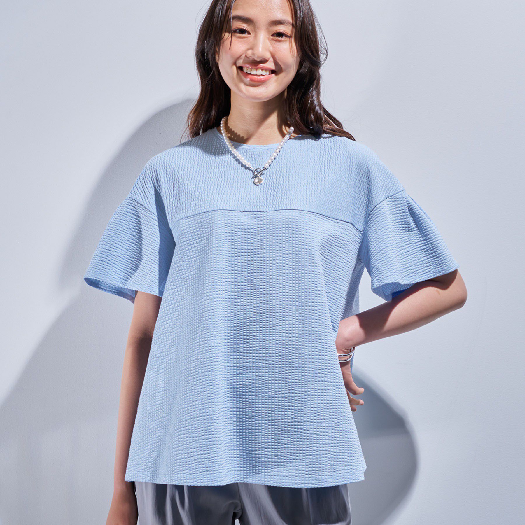 INDIVI「【洗える／体型カバー】凹凸素材フレアデザイントップス」|Tシャツ・カットソー|