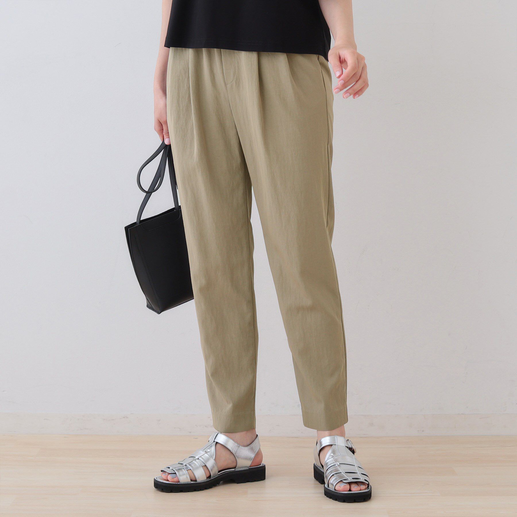 INDIVI「【シワになりにくい】コットンライクテーパードパンツ」|その他|トープ(054)