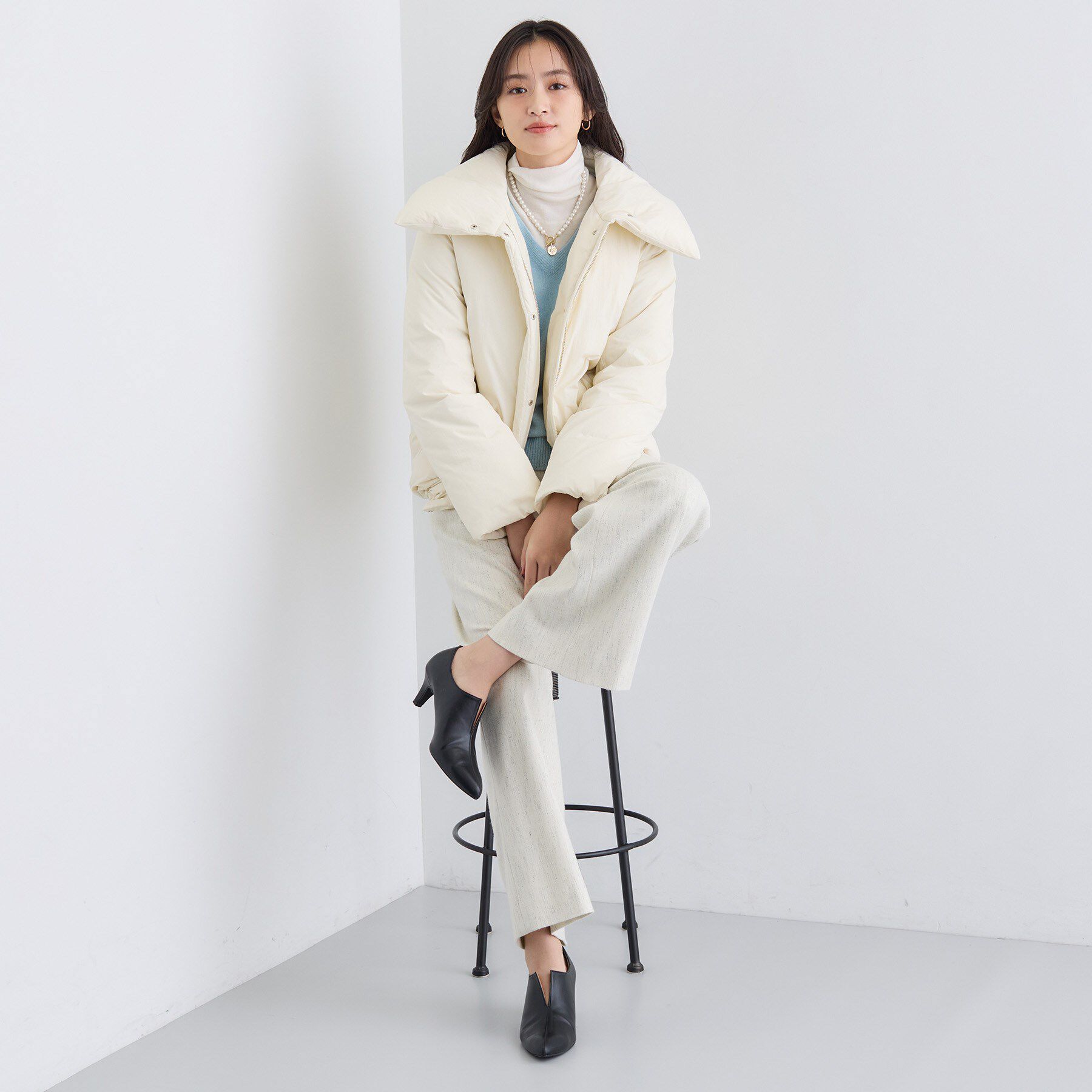 INDIVI「【撥水／洗える／デザイン衿】ステッチレス ショートダウンコート」|ダウン|