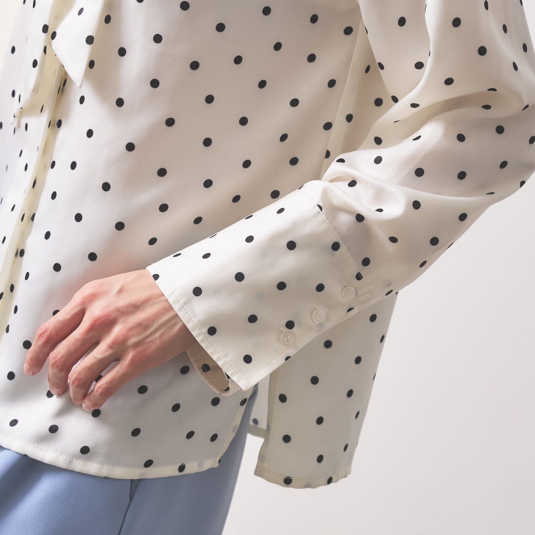 GALLEST「【オケージョン】サテンドットボウタイブラウス」|シャツ・ブラウス|