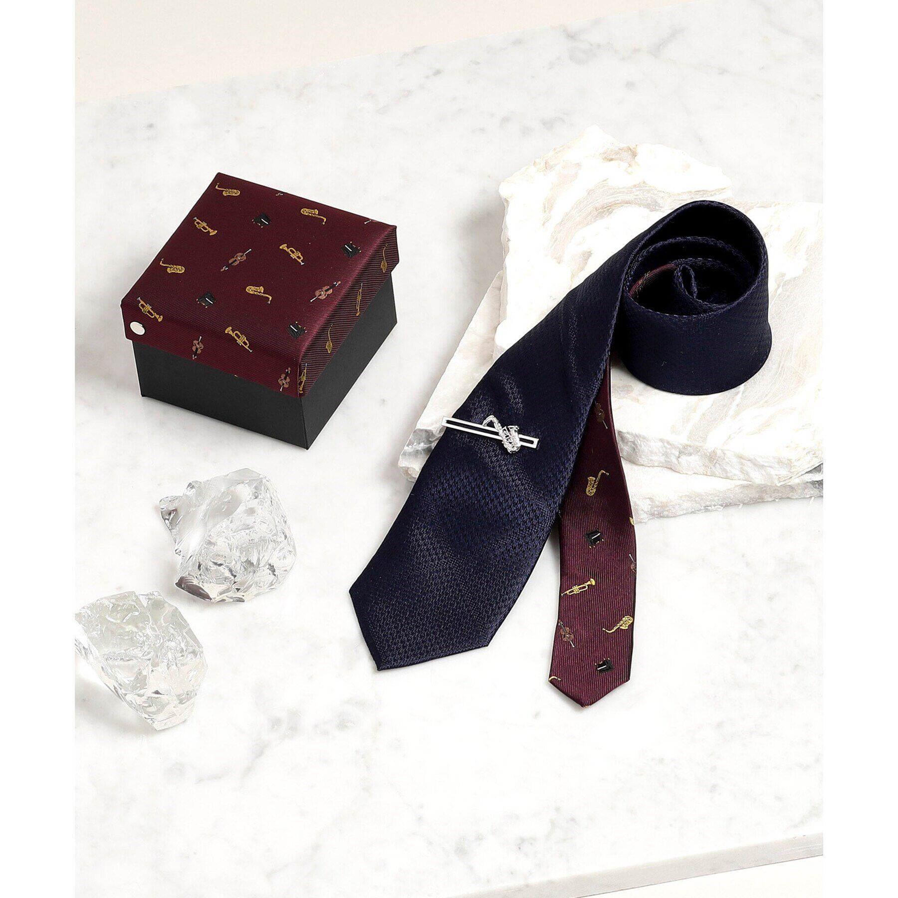TAKEO KIKUCHI「【BOXセット】JAZZモチーフ ネクタイ＆タイバー セット」|ネクタイ・蝶ネクタイ|ネイビー(294)
