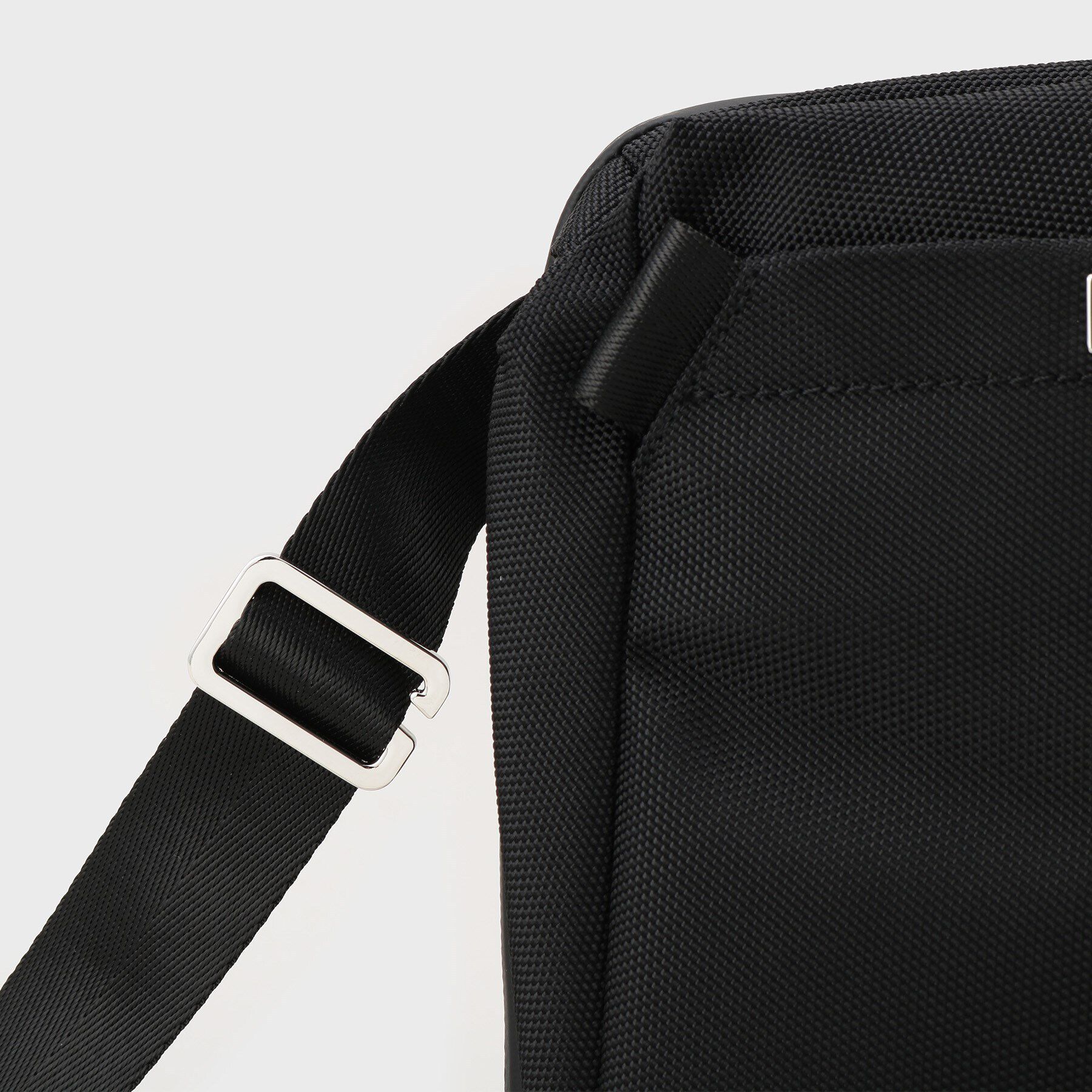 TAKEO KIKUCHI「【B5サイズ/縦型】エクスパンド　ショルダーバッグ（S）」|ショルダー・メッセンジャー|