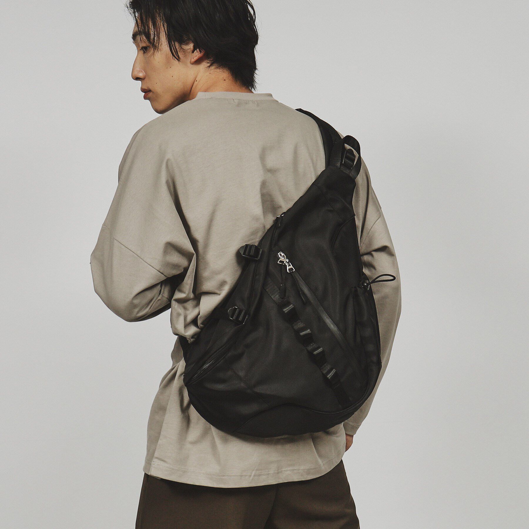 tk.TAKEO KIKUCHI「カジュアルワンショルダーバッグ」|ショルダー・メッセンジャー|ブラック(219)