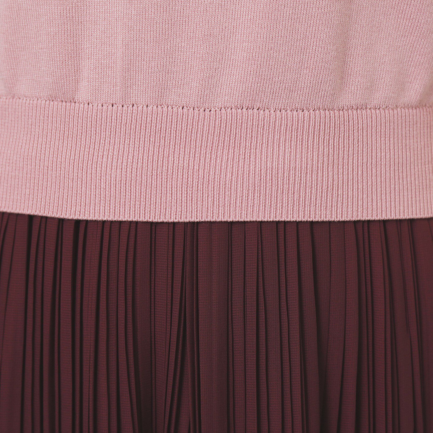 index「刺繍デザインドッキングプリーツワンピース【洗濯機OK】」|ワンピース|