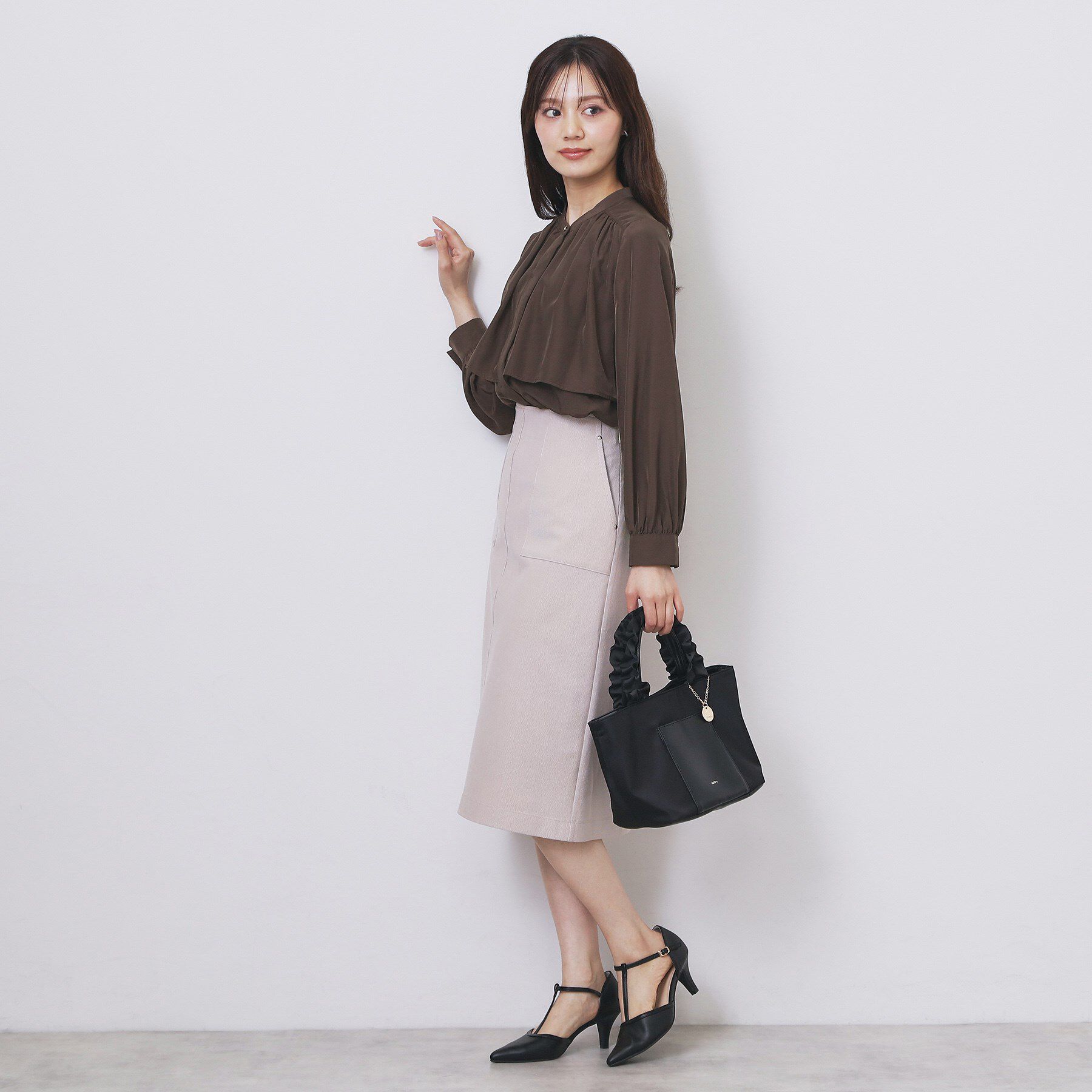 index「サテンバンドカラーブラウス【洗濯機OK/イージーアイロン】」|シャツ・ブラウス|