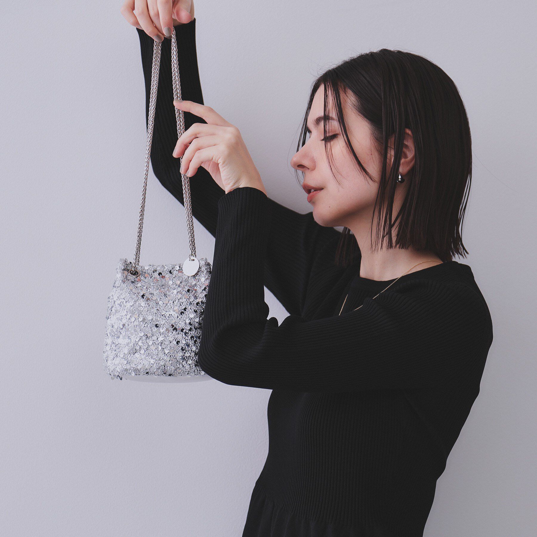 OPAQUE.CLIP「【6色展開】シャイニー素材巾着ミニショルダーバッグ」|ショルダー・メッセンジャー|