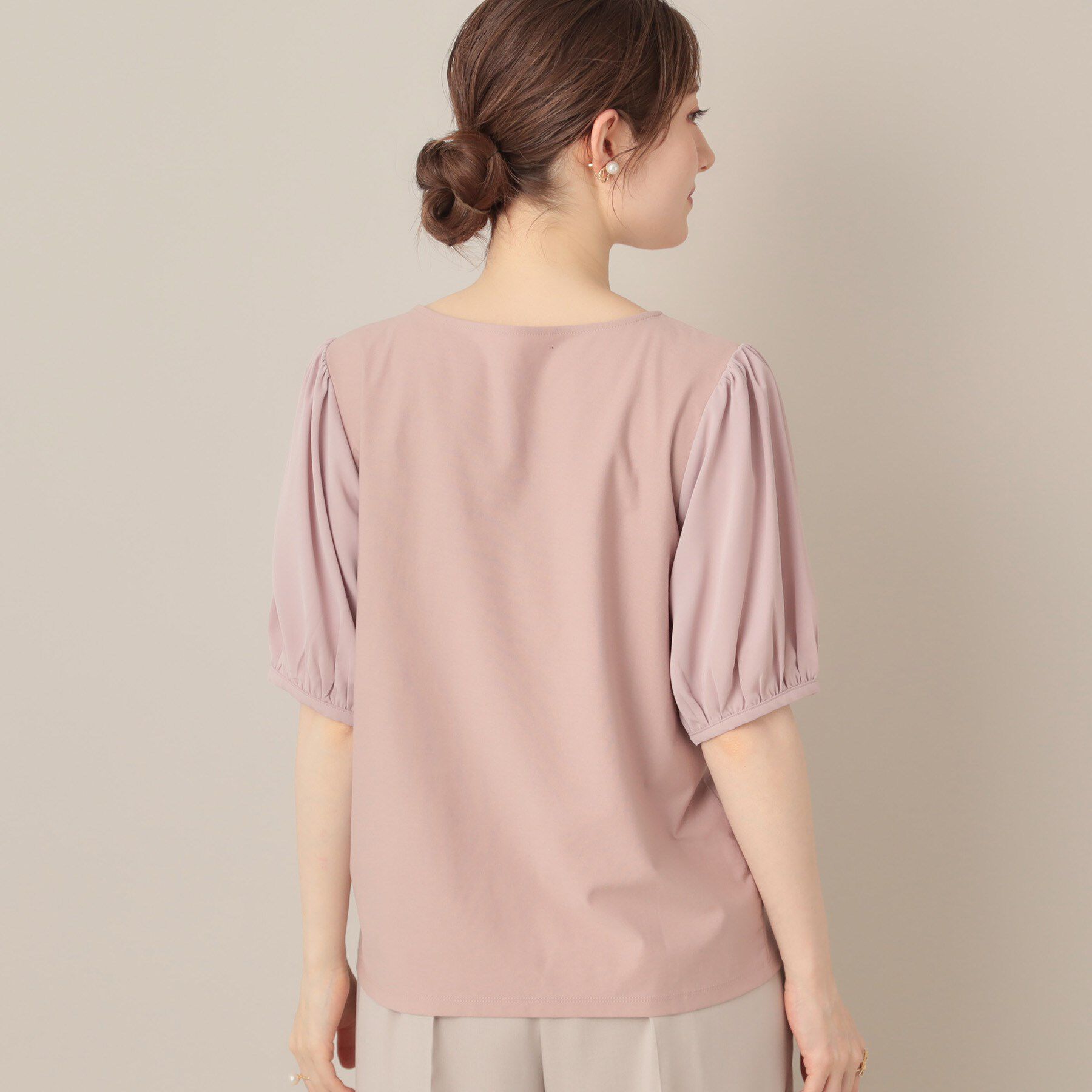 Couture broach「【接触冷感・UVカット】シフォンフラワーエンブロドッキングカットソー」|Tシャツ・カットソー|